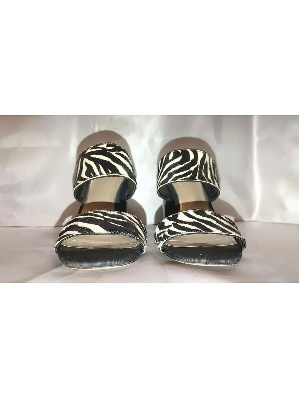 White House Black Market Cecilia Slides Size 8.5M